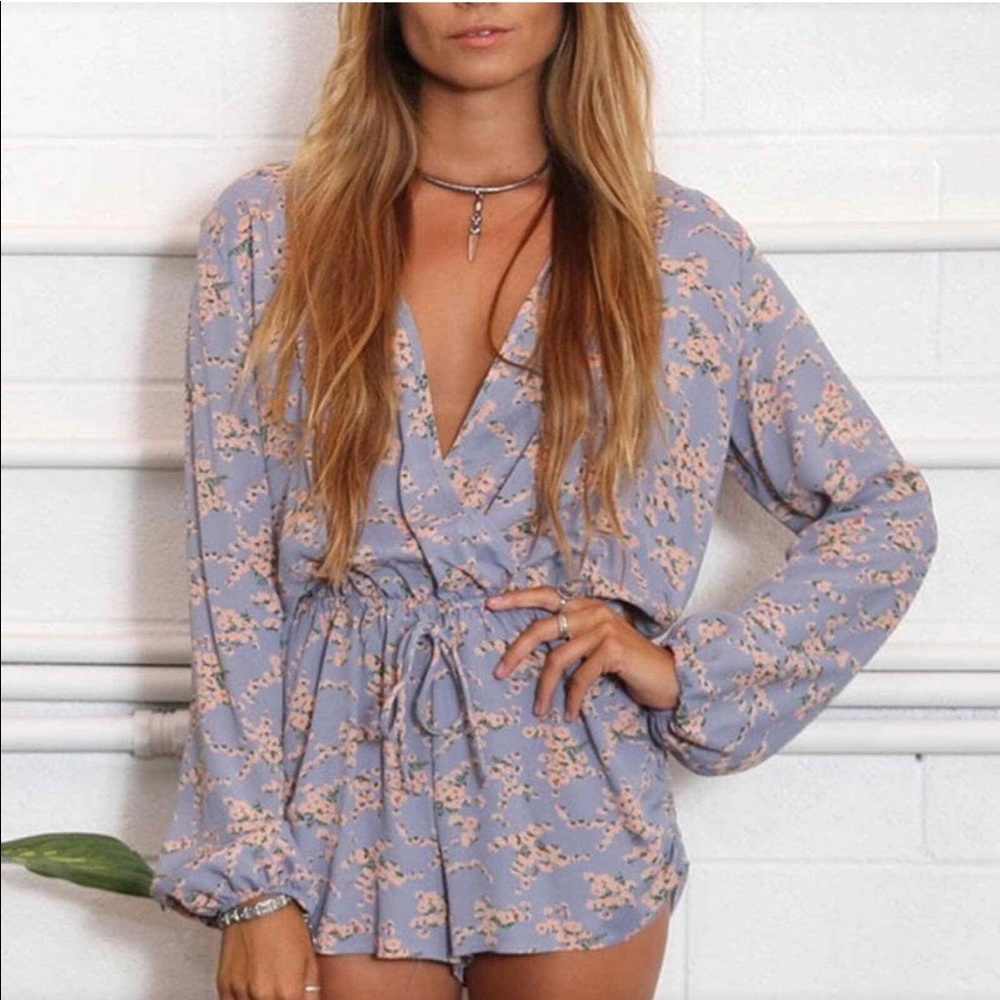Flynn Skye long sleeve romper size small
